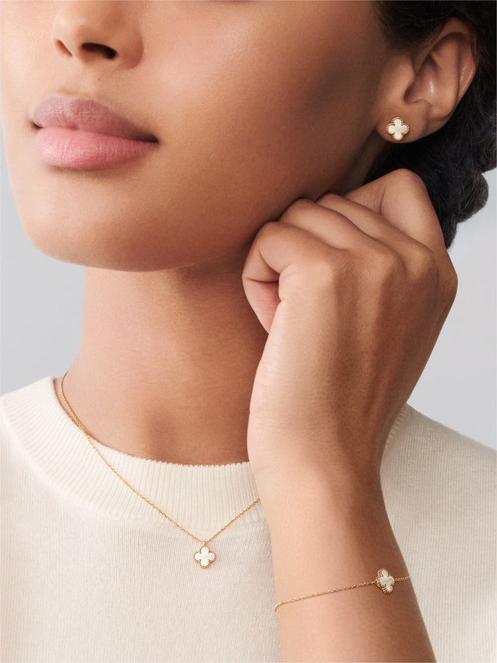 Van Cleef & Arpels Sweet Alhambra Earstuds in 18K Yellow Gold with Mother of Pearl