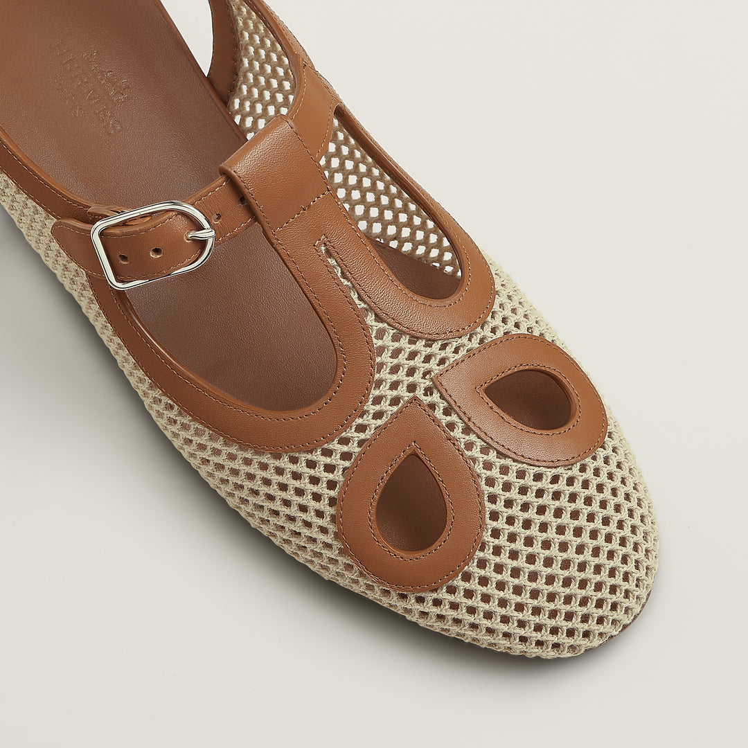 Hermès Kim Slingback in Beige Lin and Naturel Knit and Calfskin with Palladium-Plated Buckle