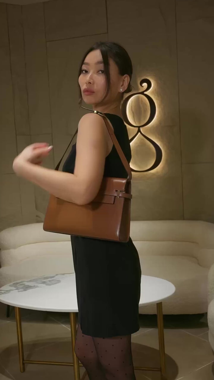 Saint Laurent Manhattan Leather Handbag