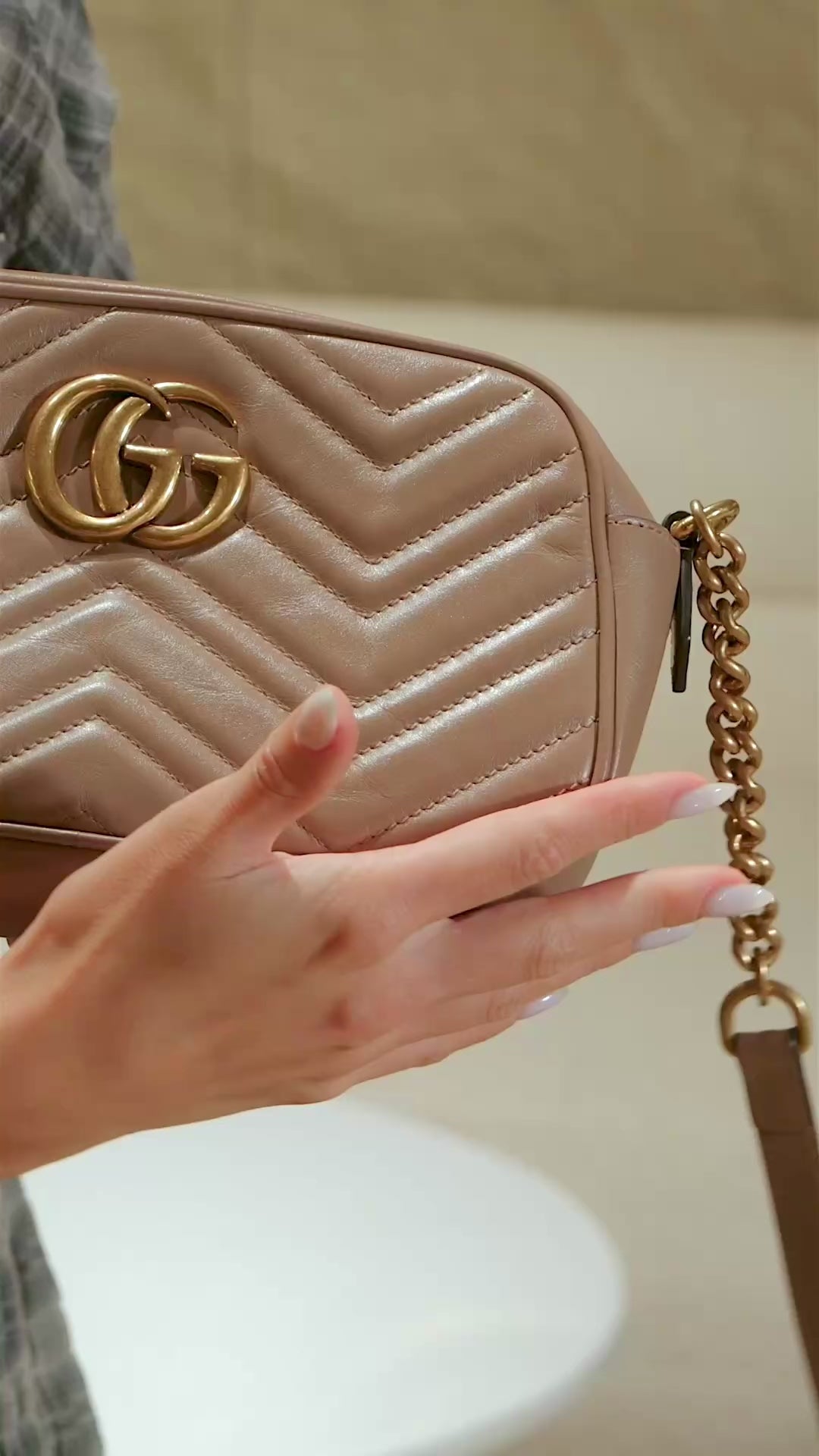Gucci GG Marmont Matelasse Camera Bag in Dusty Pink Calfskin Leather with Aged Gold Hardware