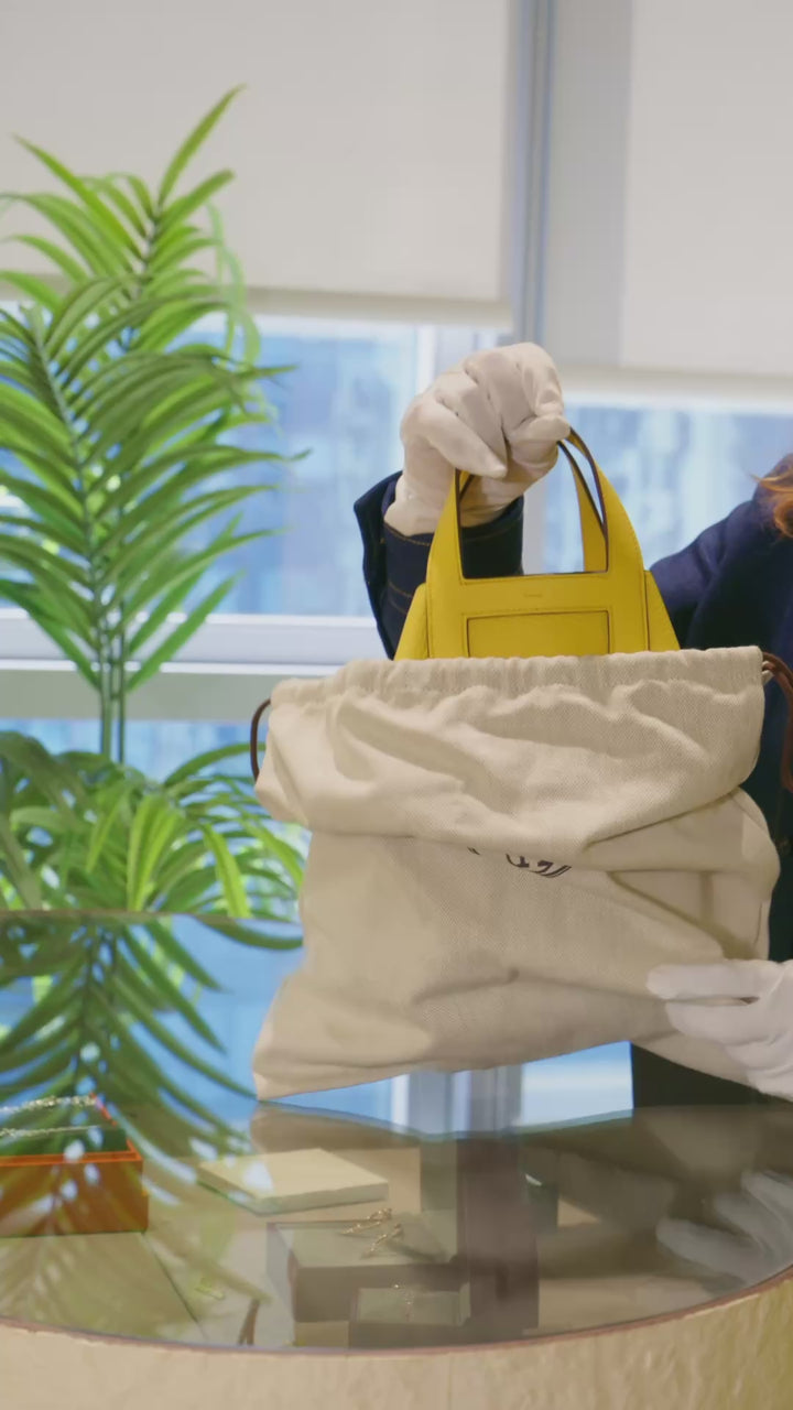 Hermès In The Loop Seau 18 Bucket Bag in Taurillon Clemence Leather