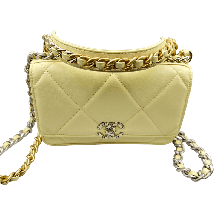 CHANEL 19 HANDBAG - Gemaee UAE